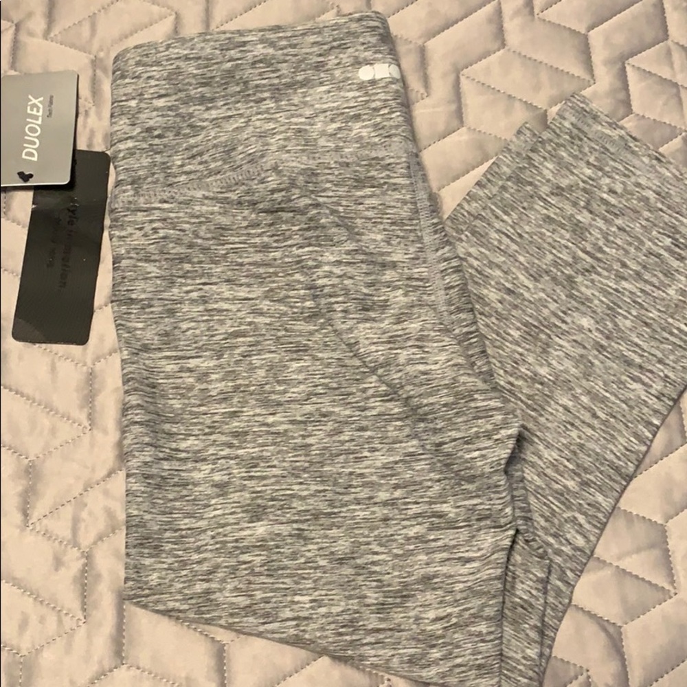 NWT S grey high waisted Ododos cropped legging